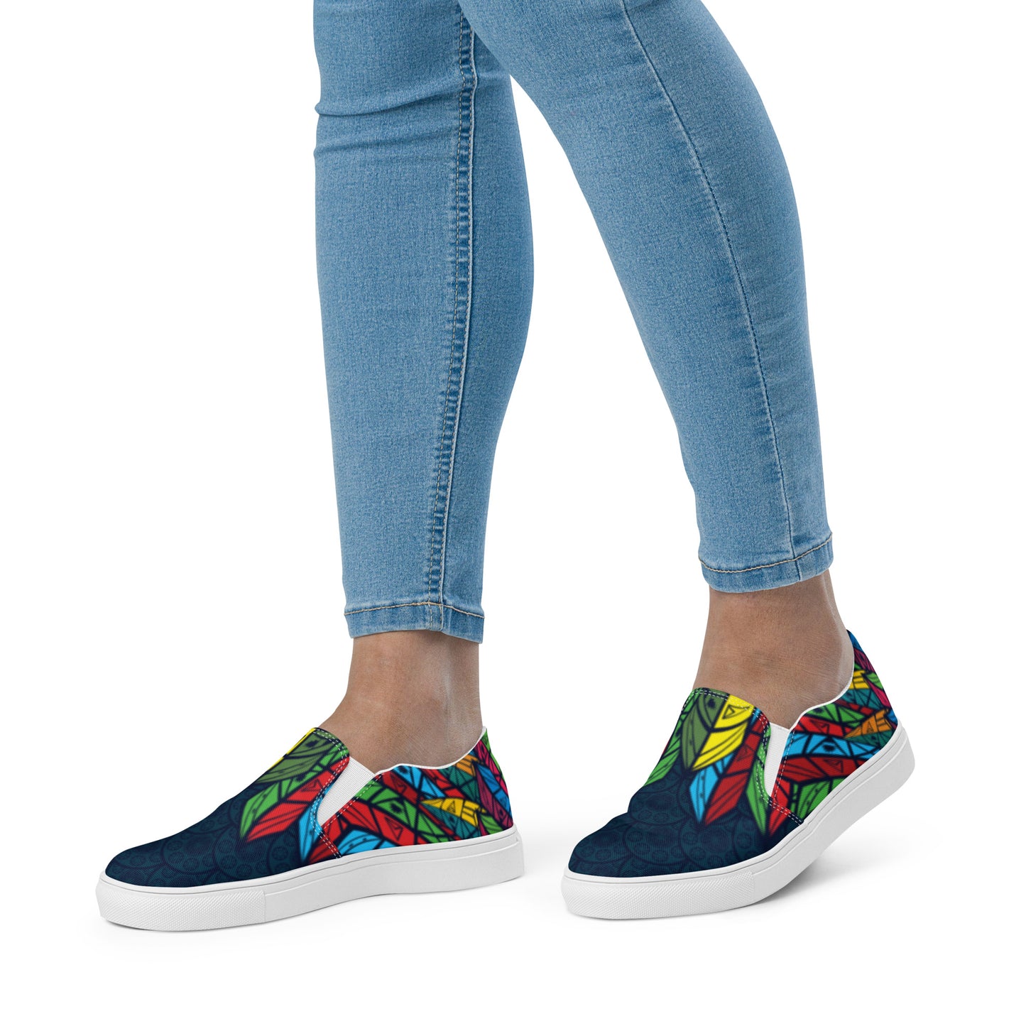 Worldtown Feather Flags Women’s Slip-On Canvas Shoes